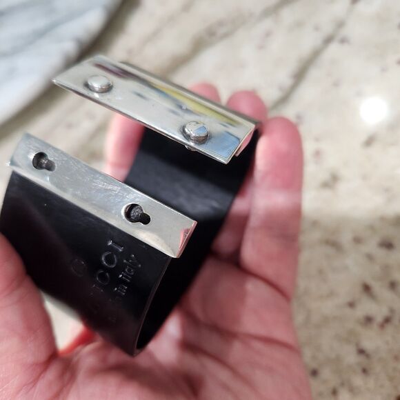 Gucci 925 Silver & Black Leather Cuff Bracelet in Box - Picture 11 of 13